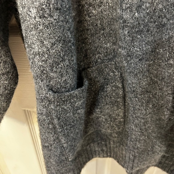 Plus Size Gray Old Navy Cardigan, Women’s XXL - Picture 2 of 8